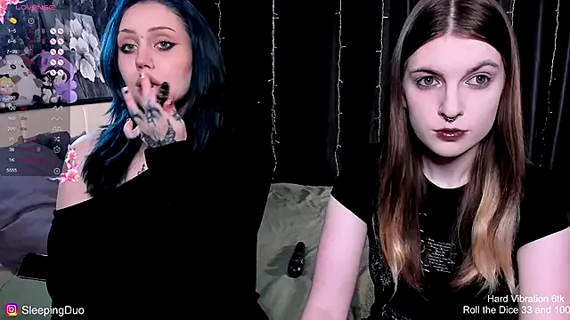 SleepingDuo on StripChat 