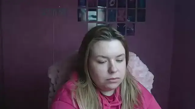 SusannaNight on StripChat 