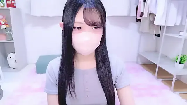 Suzu_ch_xx on StripChat 