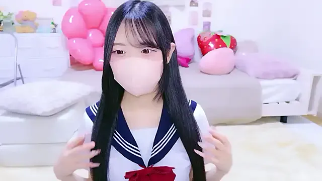 Suzu_ch_xx on StripChat 