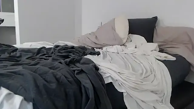 sweeti_Em on StripChat 