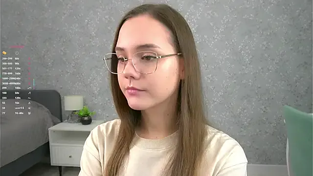 SweetSaraPie on StripChat 