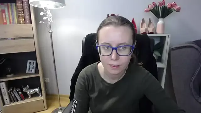 sweetxLizzy on StripChat 