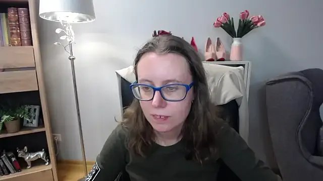 sweetxLizzy on StripChat 