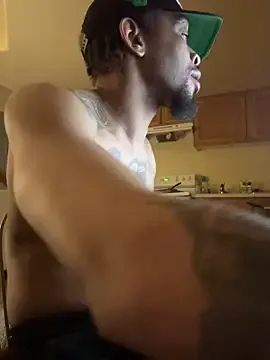 thefreakscomeoutatnight