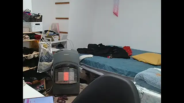 Ursumi1 on StripChat 