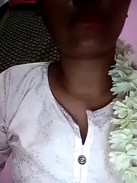 Villageammu18 on StripChat 