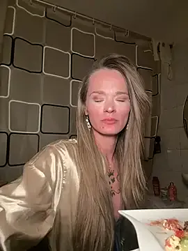 vinique99 on StripChat 