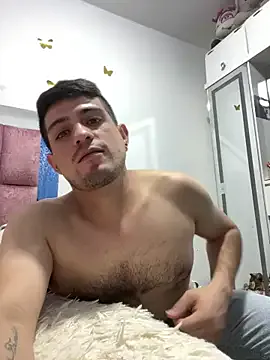 williamsmiiths16 on StripChat 