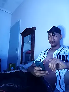 ZaddyBigDee on StripChat 